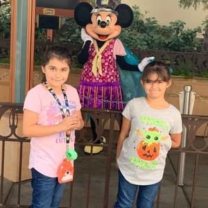 Meet your Posher, Vicky